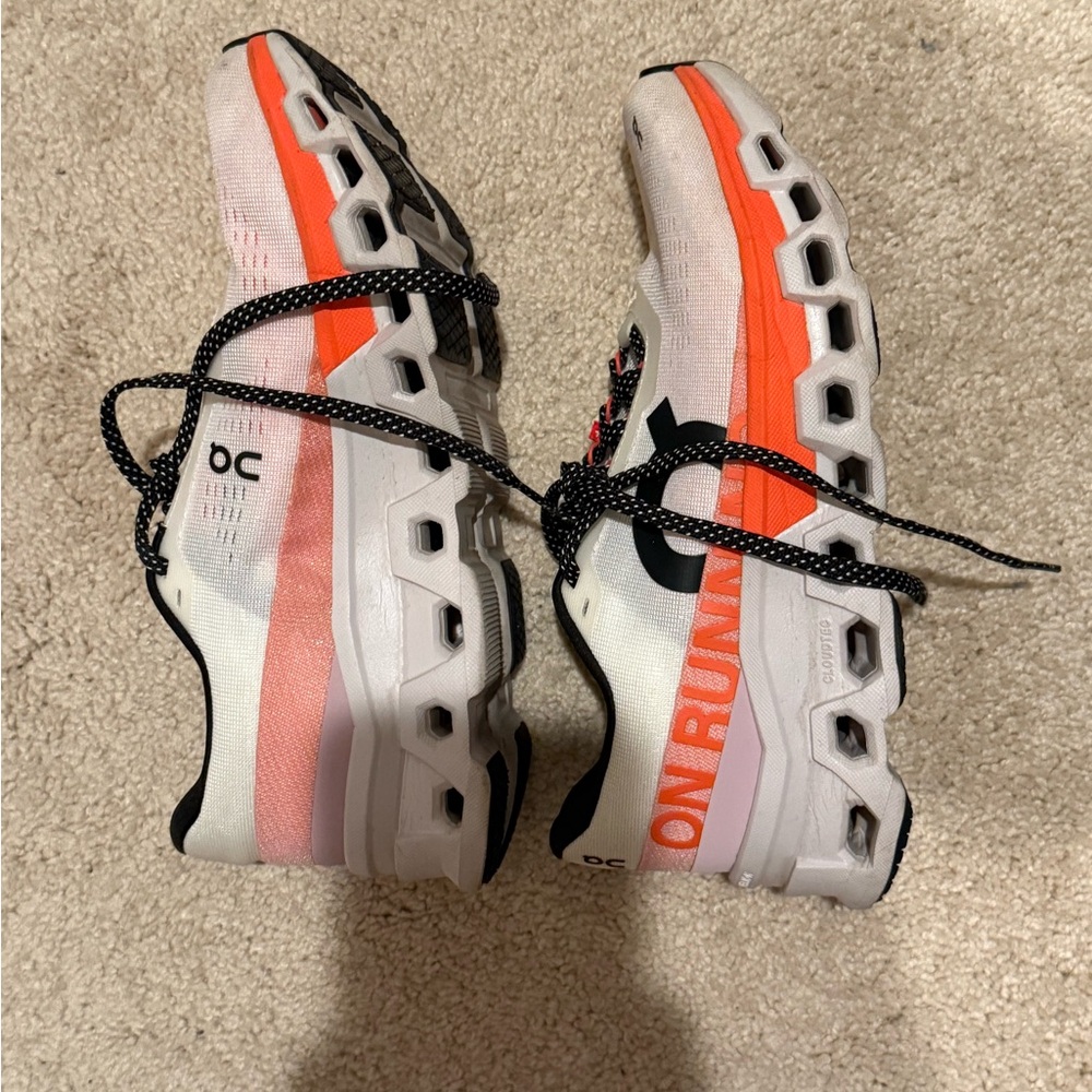 Womens Size 8 On Running CloudMonster 2 Shoes